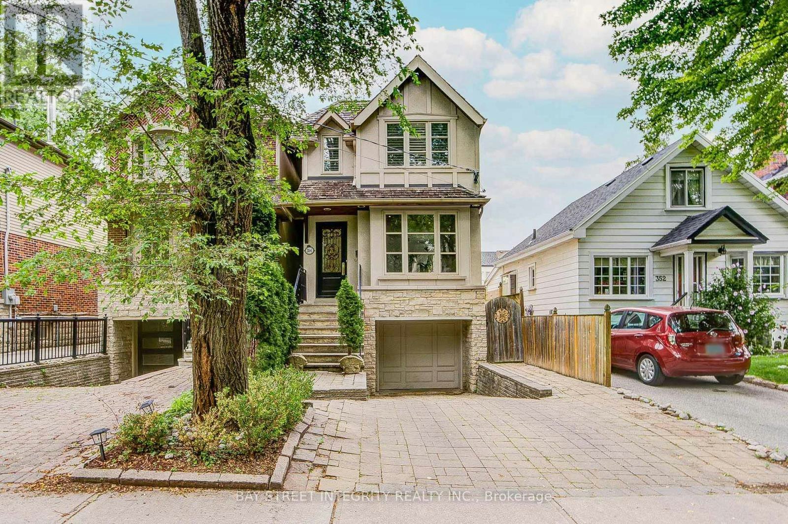 354 Old Orchard Grove, Toronto, ON, M5M 2E9