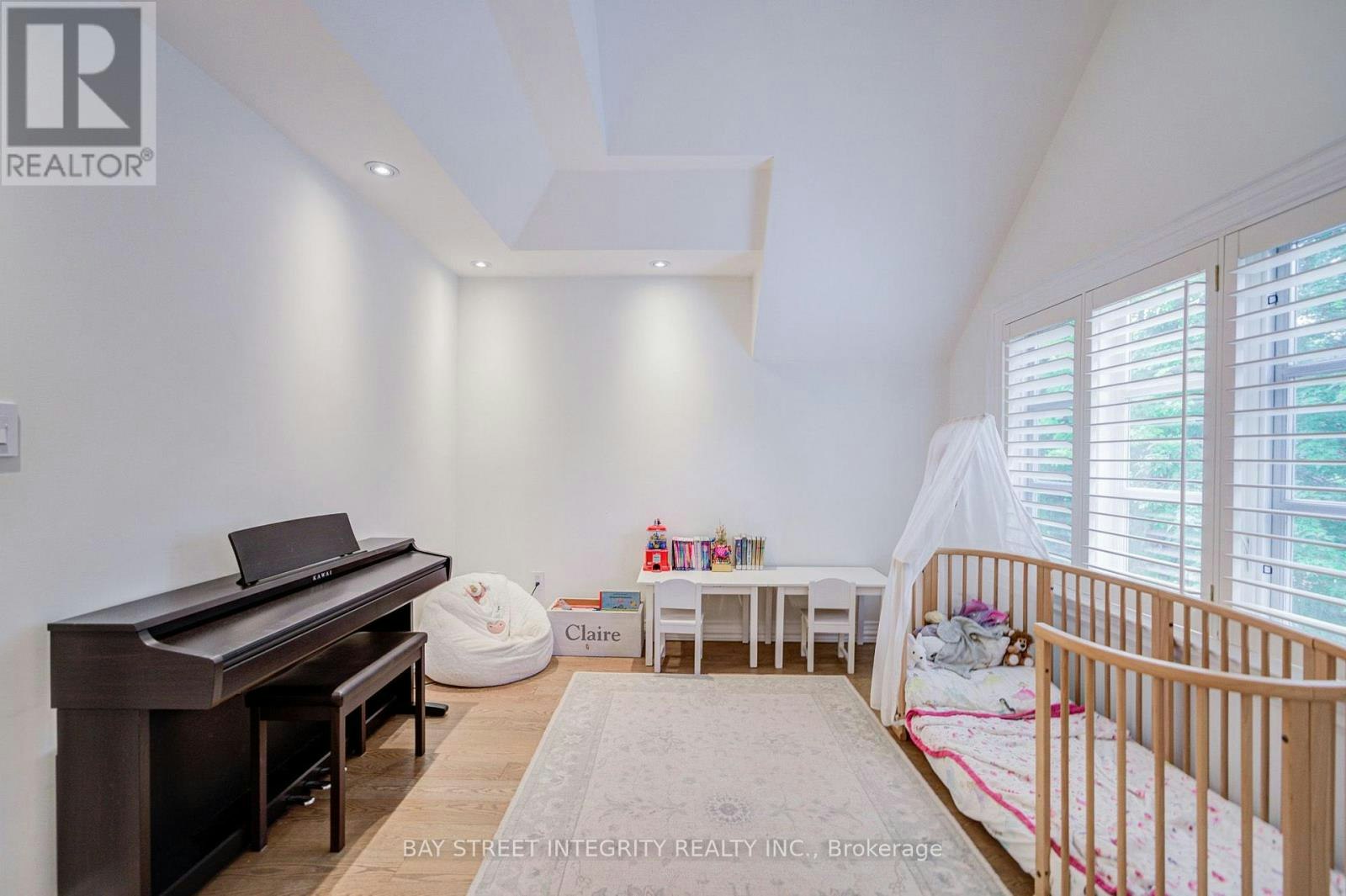354 Old Orchard Grove, Toronto, ON, M5M 2E9 - 39