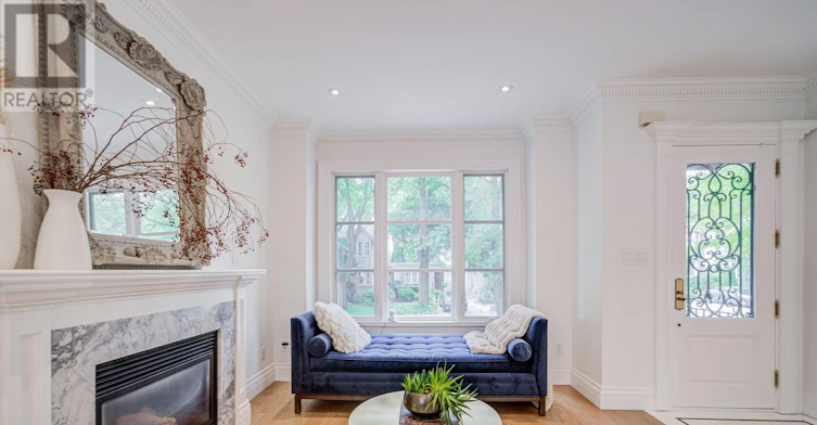 354 Old Orchard Grove, Toronto, ON, M5M 2E9 - 6