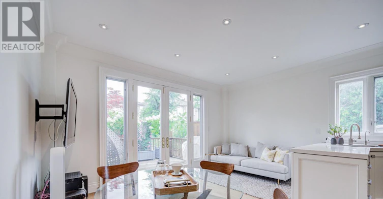 354 Old Orchard Grove, Toronto, ON, M5M 2E9 - 19