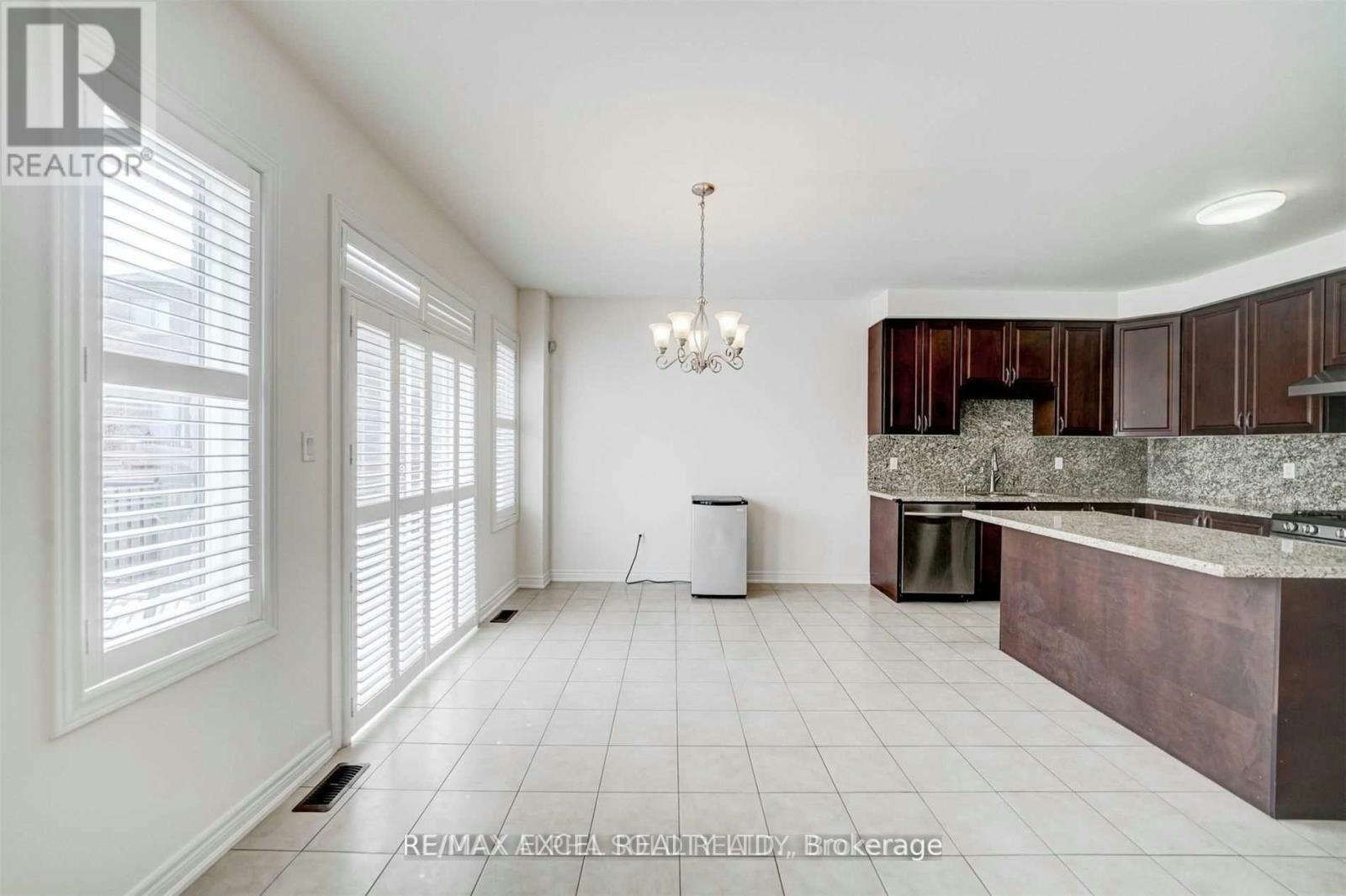 67 Alvin Curling Crescent, Toronto, ON, M1V 0E7 - 17