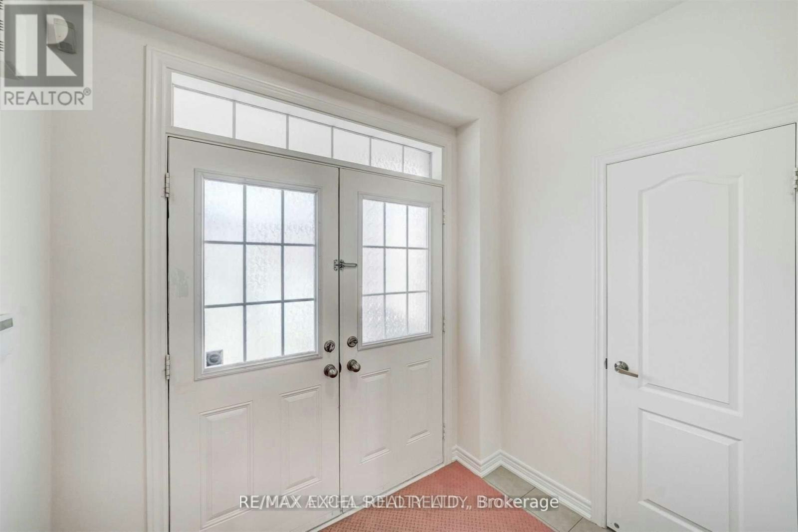 67 Alvin Curling Crescent, Toronto, ON, M1V 0E7 - 4