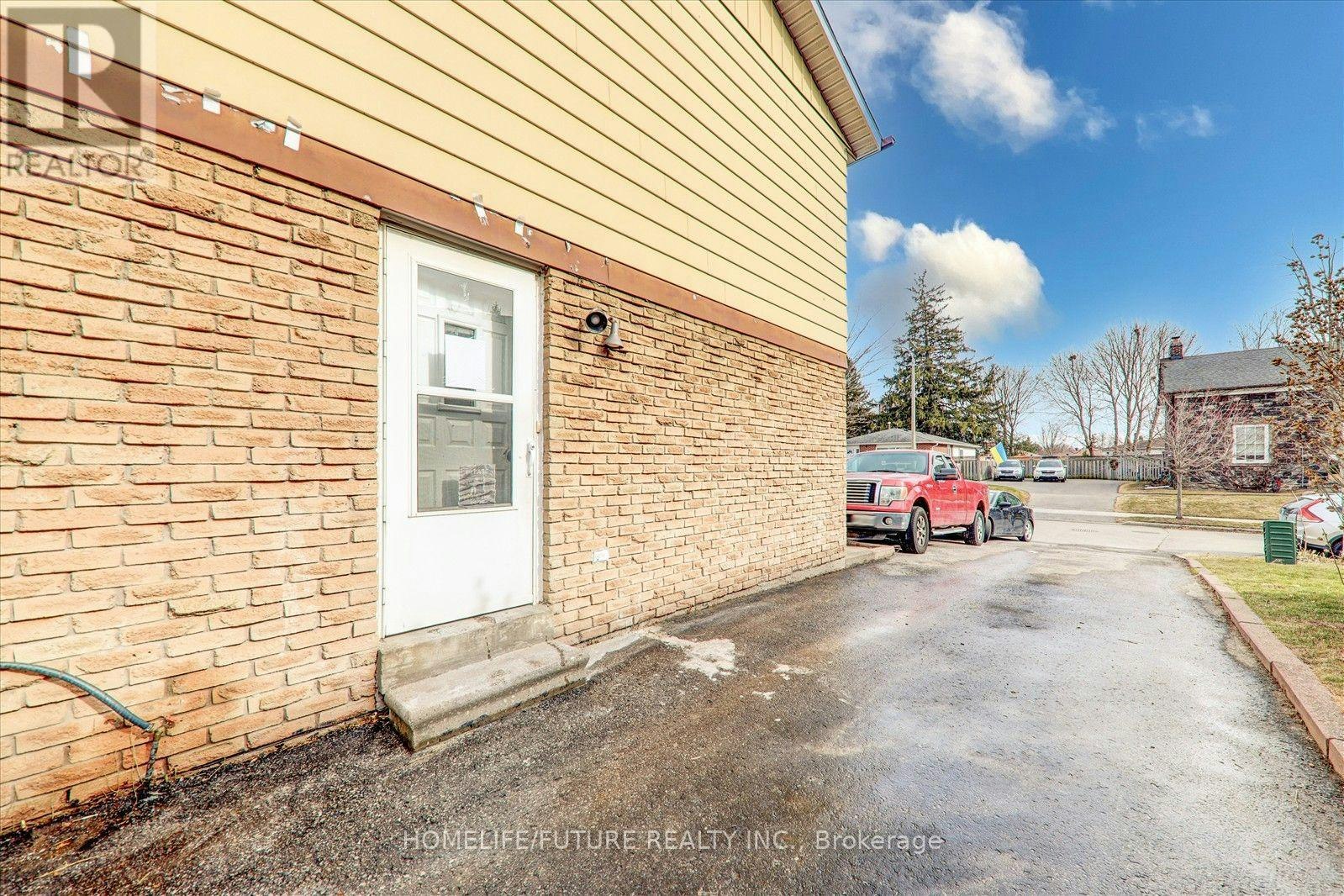 BSMT-97 Dunsfold Drive, Toronto, ON, M1B 1T5 - 6