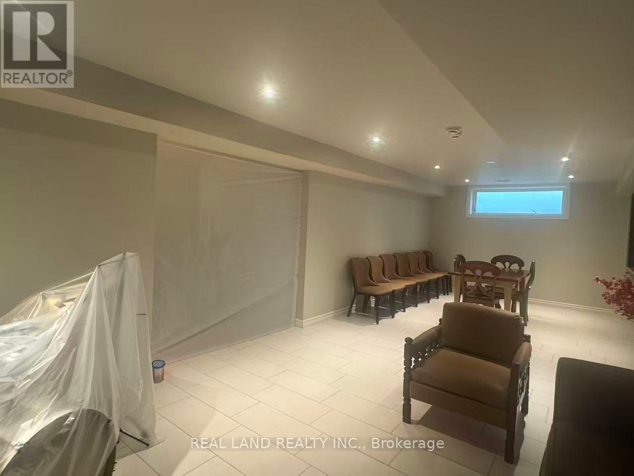 BASEMENT-190 Hillsview Drive N, Richmond Hill, ON, L4C 1T2 - 3