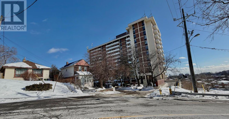 1415-541 Blackthorn Avenue, Toronto, ON, M6M 5A6 - 3