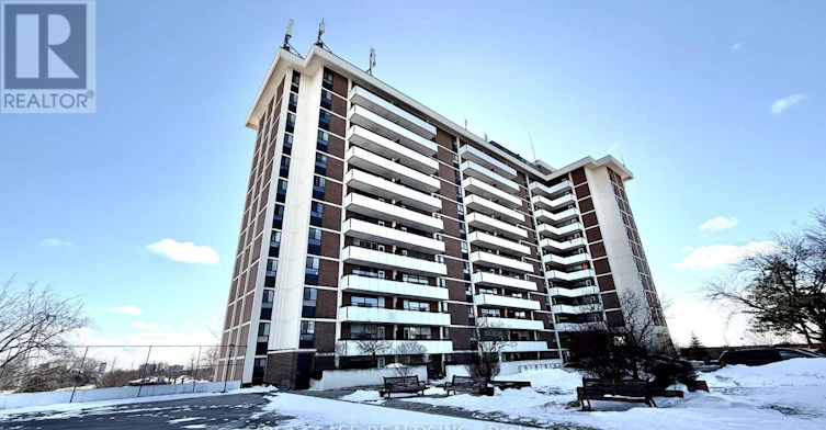 1415-541 Blackthorn Avenue, Toronto, ON, M6M 5A6 - 2