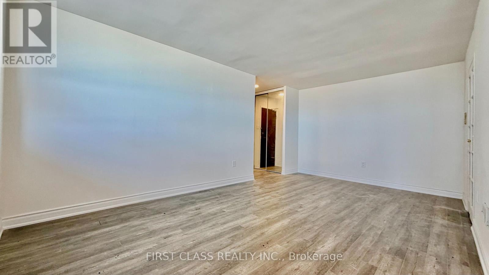 1415-541 Blackthorn Avenue, Toronto, ON, M6M 5A6 - 17