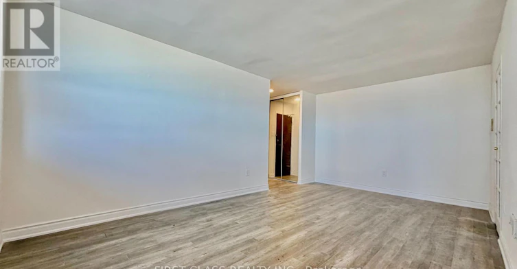 1415-541 Blackthorn Avenue, Toronto, ON, M6M 5A6 - 17