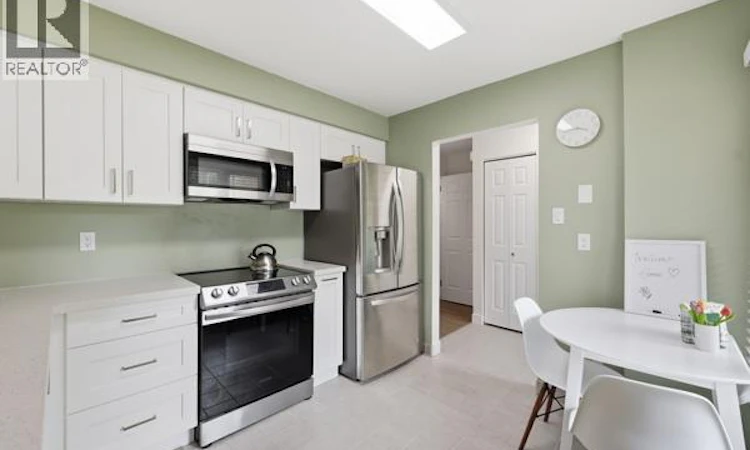 41-15 Green Valley Drive