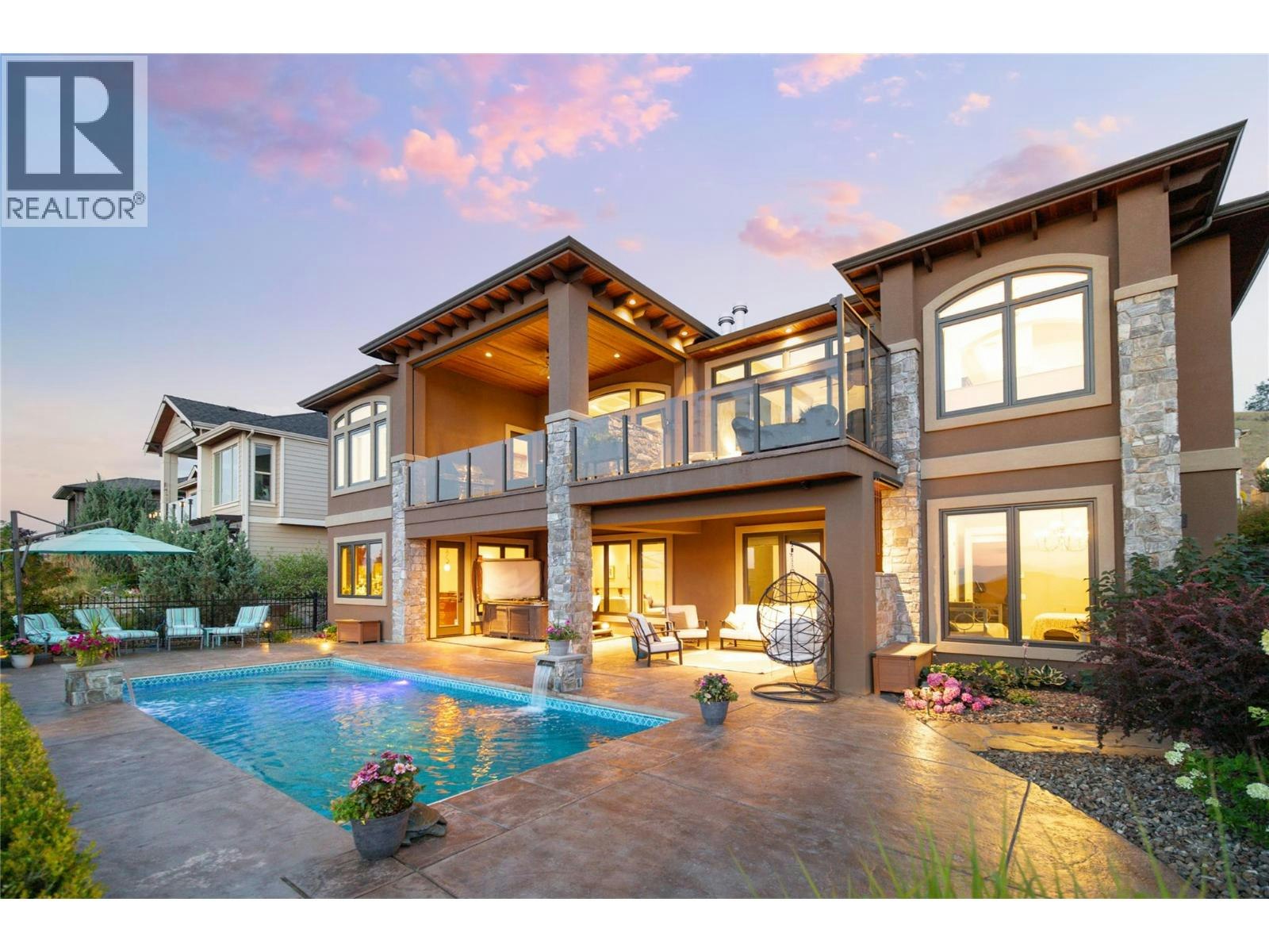 954 Hewetson Avenue, Kelowna, BC, V1W 5H8