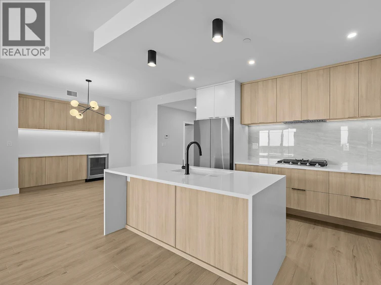301-75 Predator Ridge Drive, Vernon, BC, V1H 1G4 - 8