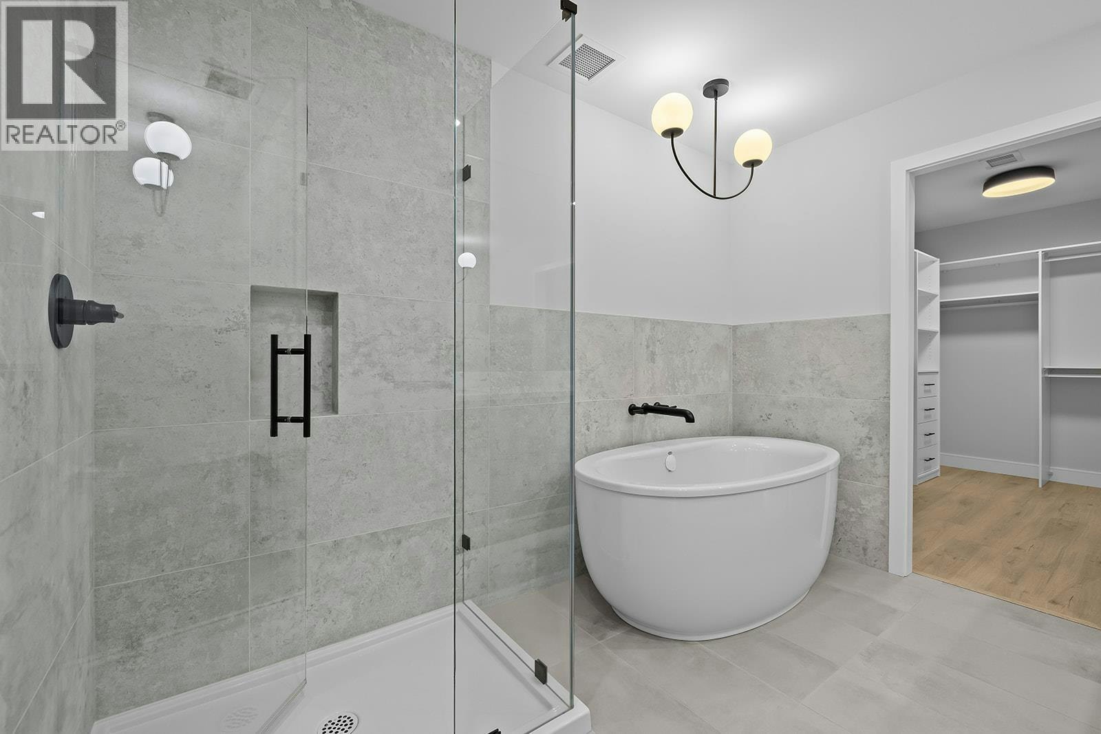 301-75 Predator Ridge Drive, Vernon, BC, V1H 1G4 - 31