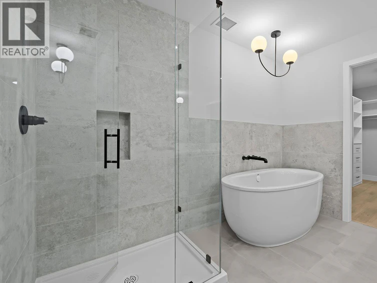 301-75 Predator Ridge Drive, Vernon, BC, V1H 1G4 - 31