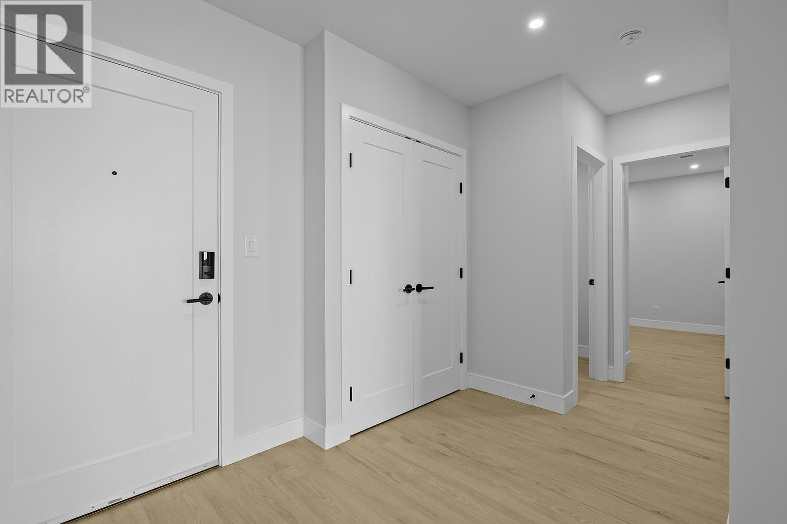 301-75 Predator Ridge Drive, Vernon, BC, V1H 1G4 - 35