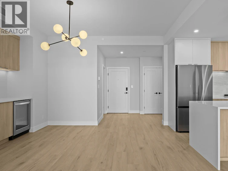 301-75 Predator Ridge Drive, Vernon, BC, V1H 1G4 - 2