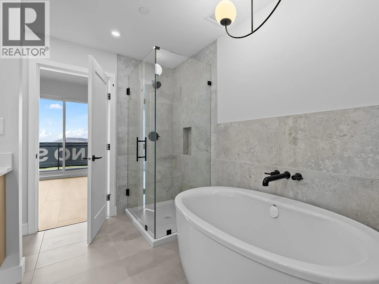301-75 Predator Ridge Drive, Vernon, BC, V1H 1G4 - 32