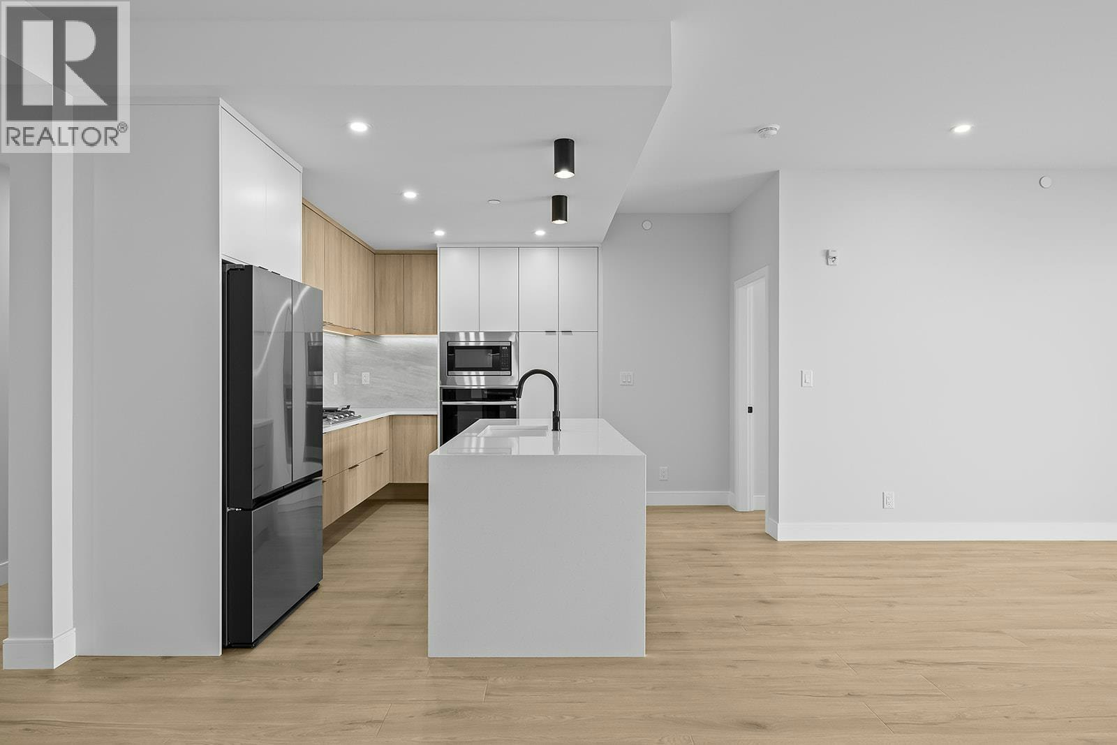 301-75 Predator Ridge Drive - 4