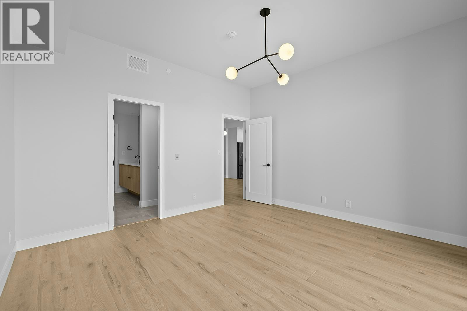 301-75 Predator Ridge Drive, Vernon, BC, V1H 1G4 - 29