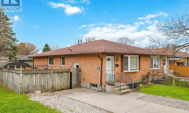 54 Brennan Drive N