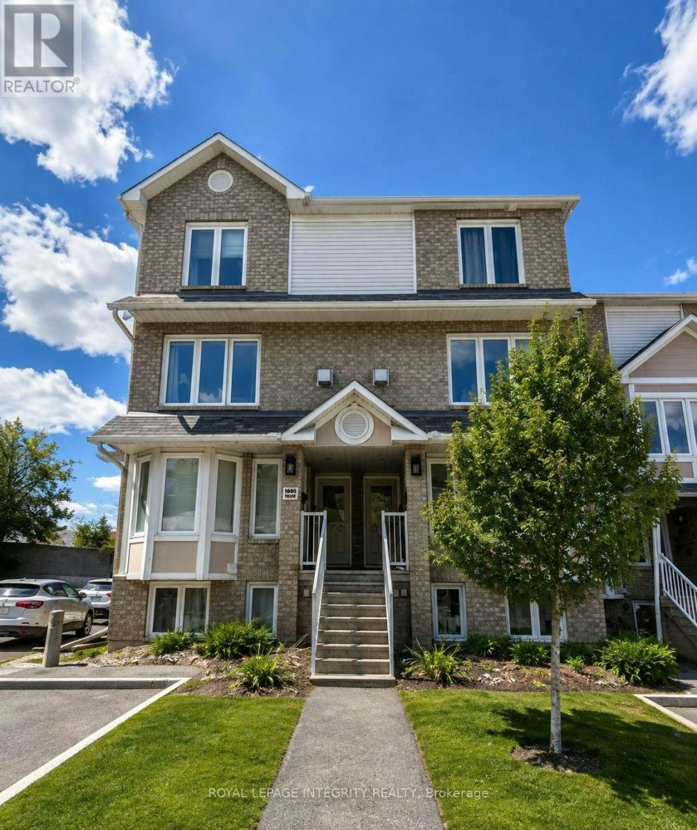 21-1660 Locksley Lane, Ottawa, ON, K1J 1B6