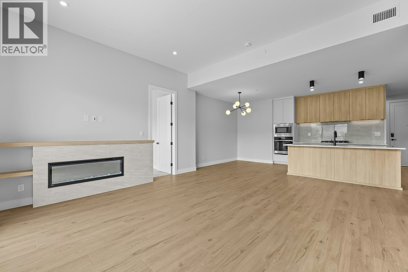 205-75 Predator Ridge Drive, Vernon, BC, V1H 1G4 - 17