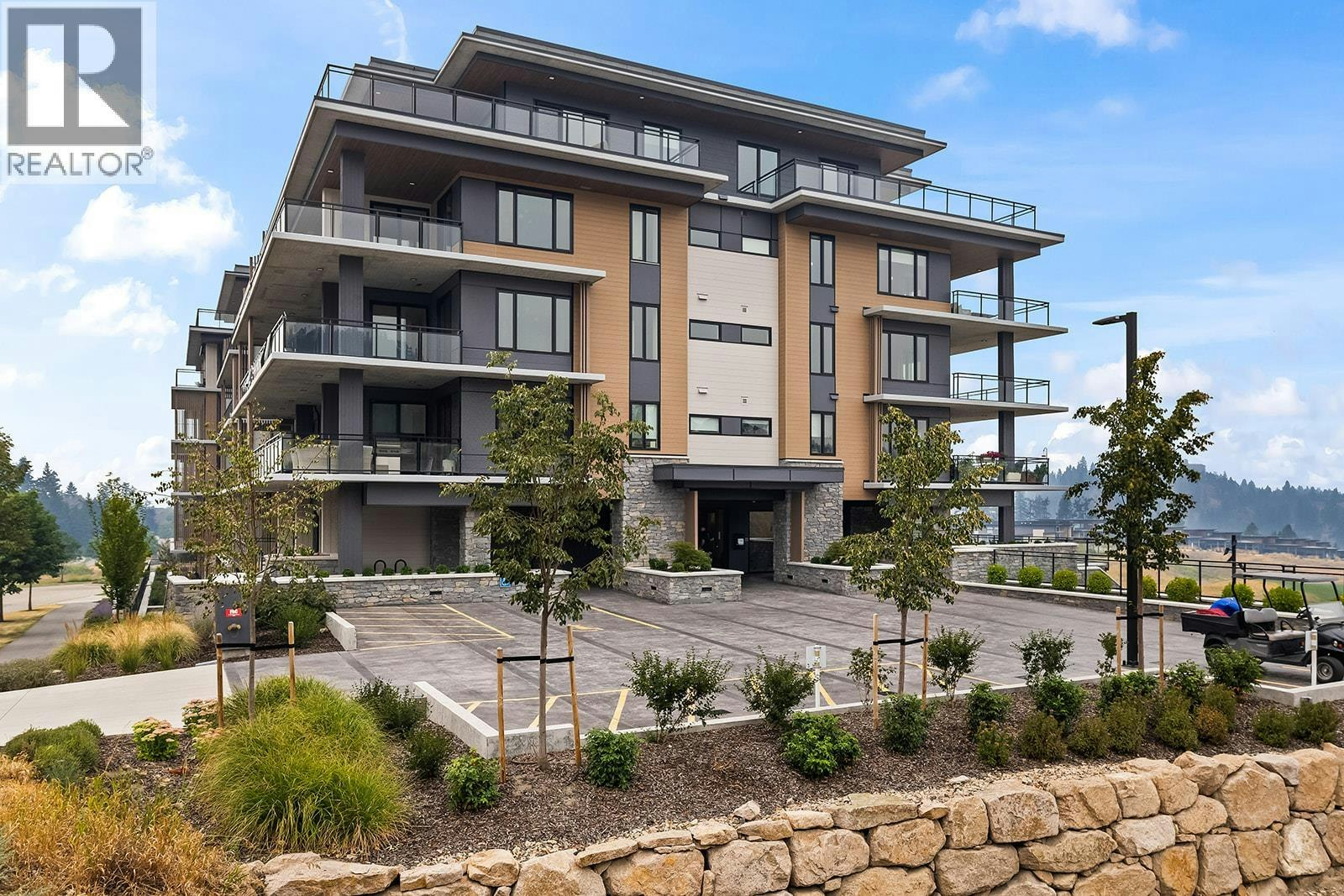 205-75 Predator Ridge Drive, Vernon, BC, V1H 1G4 - 39
