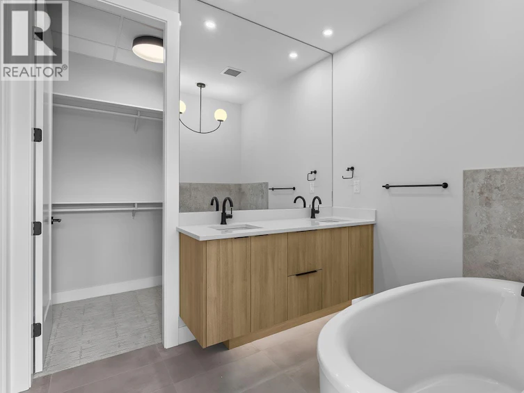 205-75 Predator Ridge Drive, Vernon, BC, V1H 1G4 - 27