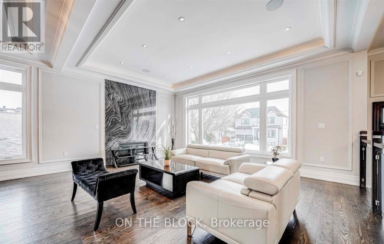 408 Connaught Avenue, Toronto, ON, M2R 2M2 - 7