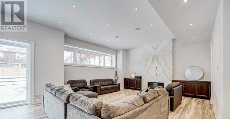 408 Connaught Avenue, Toronto, ON, M2R 2M2 - 24