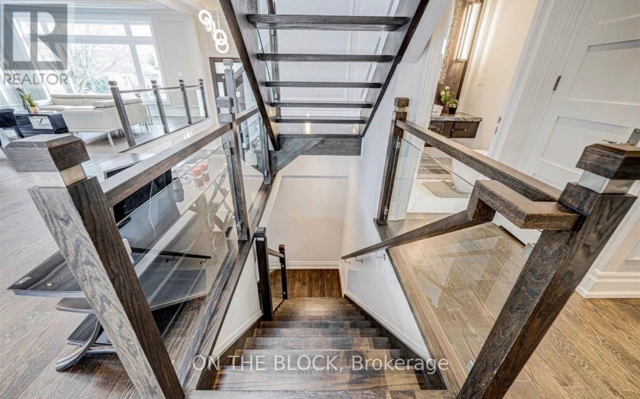 408 Connaught Avenue, Toronto, ON, M2R 2M2 - 22