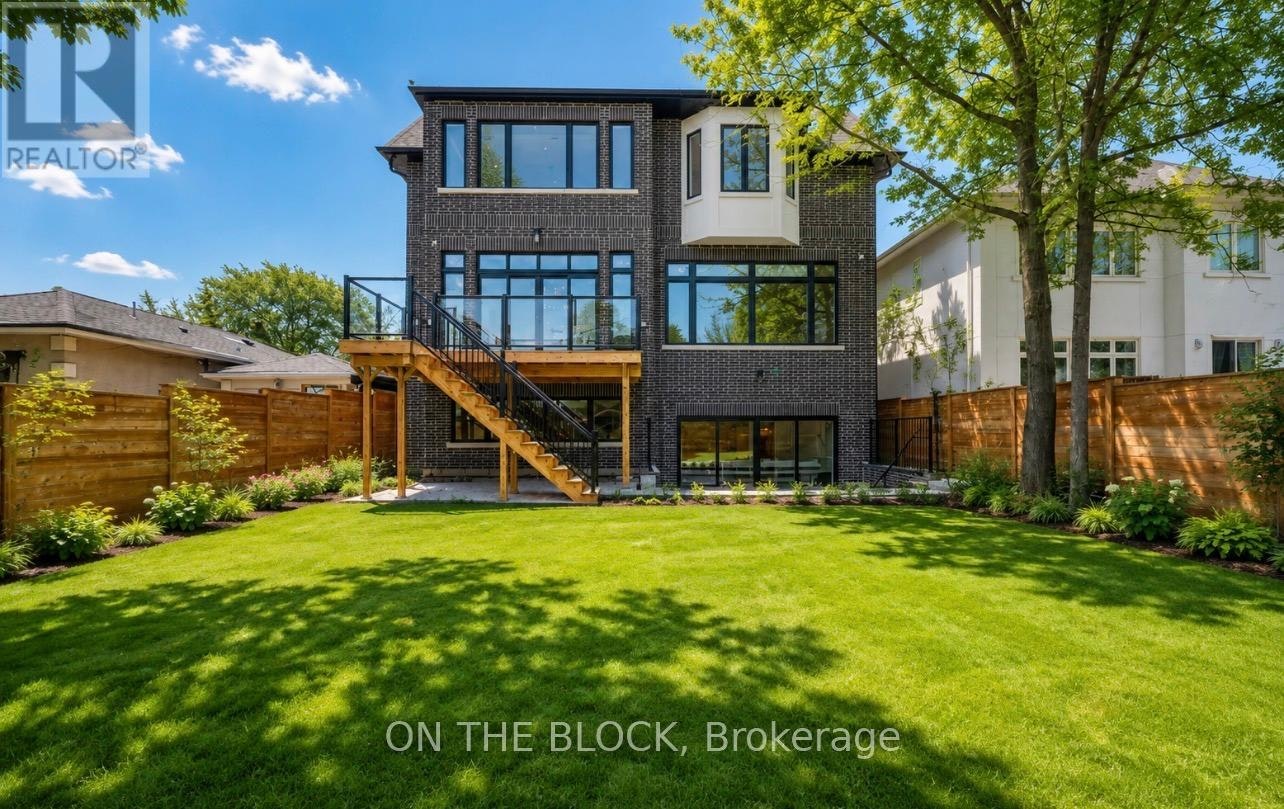 408 Connaught Avenue, Toronto, ON, M2R 2M2 - 32