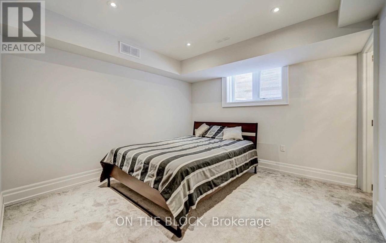 408 Connaught Avenue, Toronto, ON, M2R 2M2 - 25