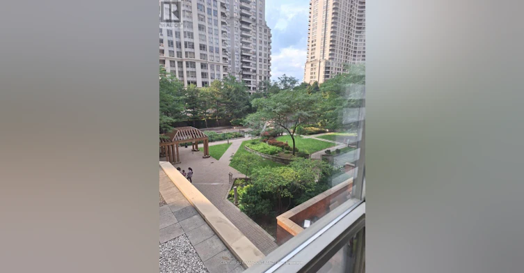404-325 Webb Drive N, Mississauga, ON, L5B 3Z9 - 12