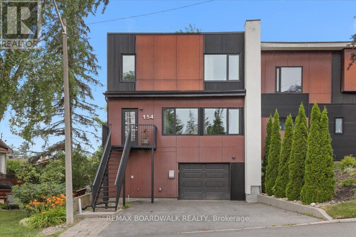 154 Duford Street, Ottawa, ON, K1L 6Z7