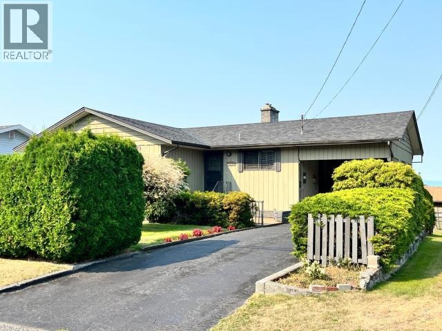 3763 Selkirk Avenue, Powell River, BC, V8A 3C2