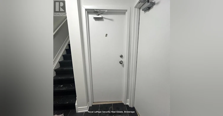 B-13 Fisher Street, Toronto, ON, M6K 1V7 - 8