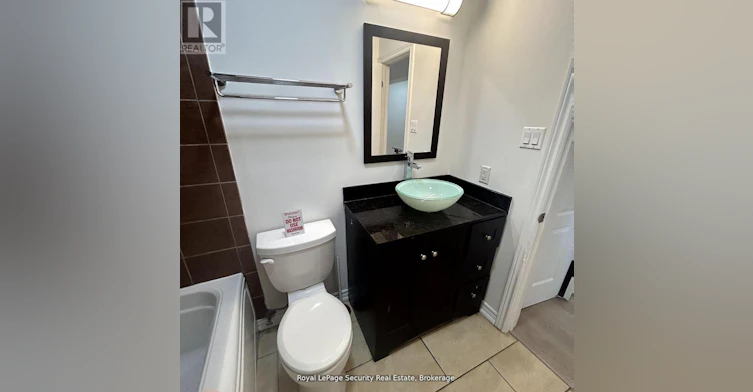 B-13 Fisher Street, Toronto, ON, M6K 1V7 - 21