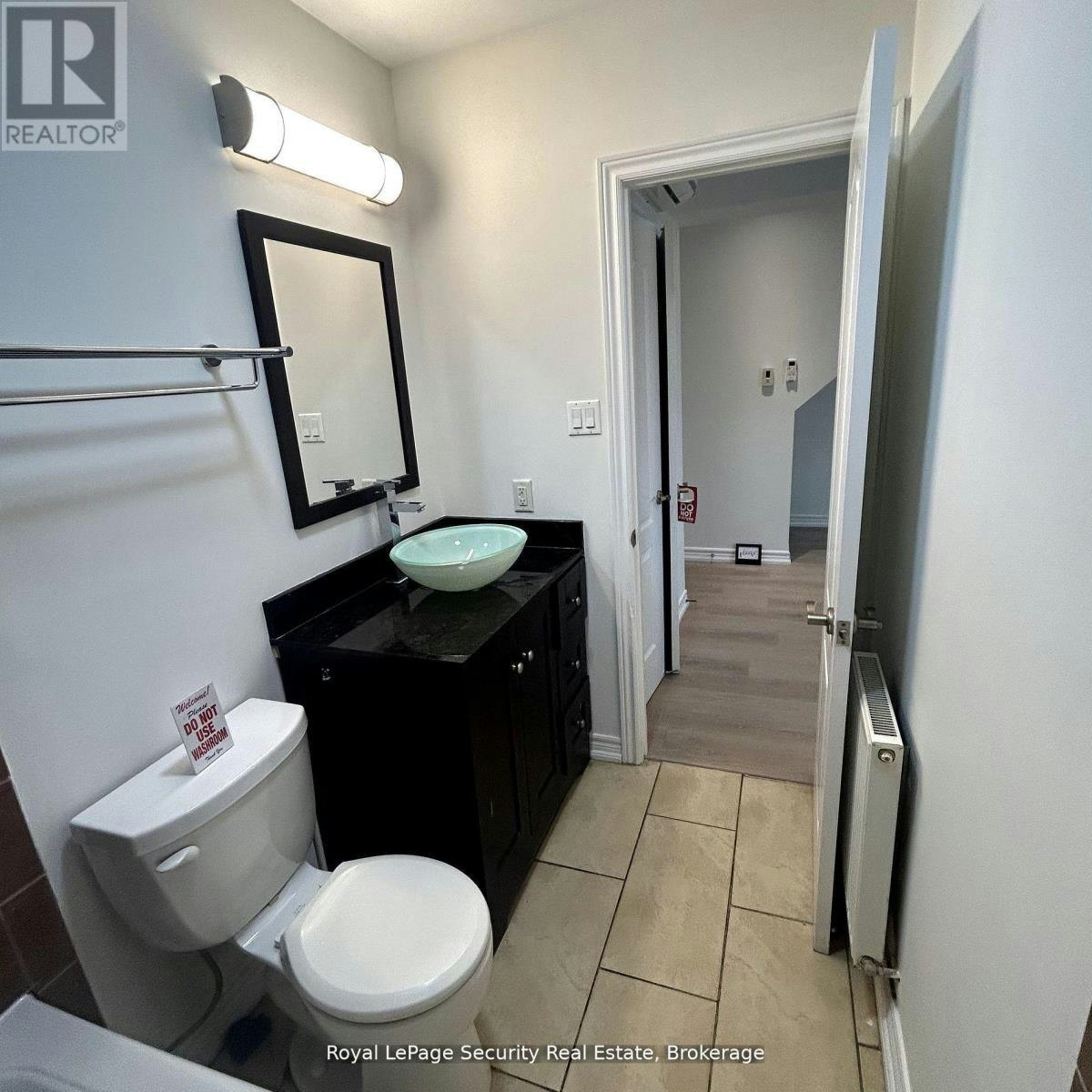 B-13 Fisher Street, Toronto, ON, M6K 1V7 - 20