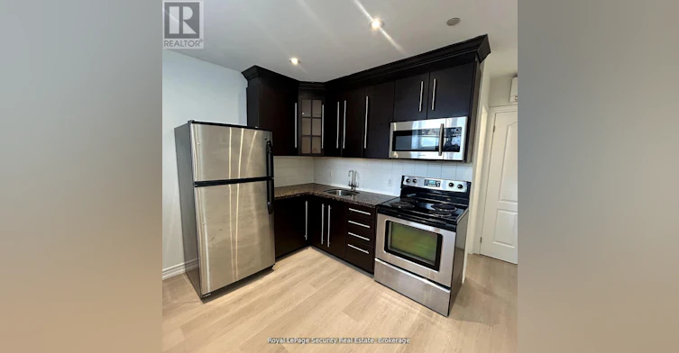 B-13 Fisher Street, Toronto, ON, M6K 1V7 - 10