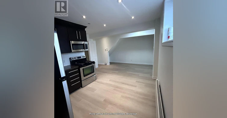 B-13 Fisher Street, Toronto, ON, M6K 1V7 - 13