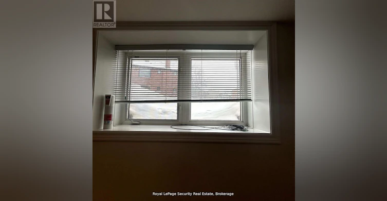 B-13 Fisher Street, Toronto, ON, M6K 1V7 - 12