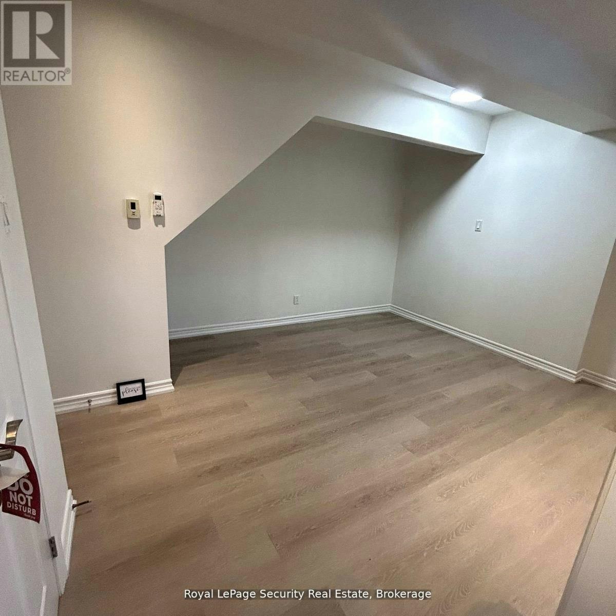 B-13 Fisher Street, Toronto, ON, M6K 1V7 - 14