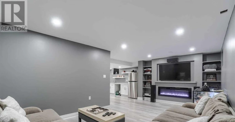 10 Pondmede Crescent, Whitchurch-Stouffville, ON, L4A 0E2 - 18