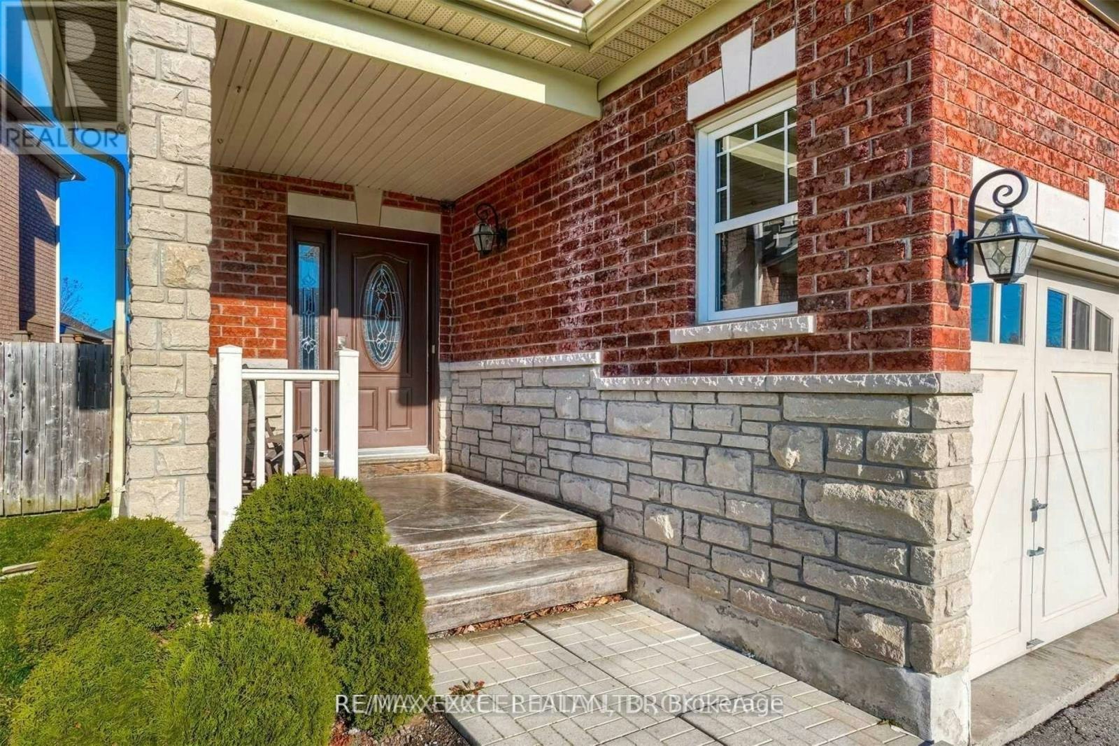 10 Pondmede Crescent, Whitchurch-Stouffville, ON, L4A 0E2 - 3