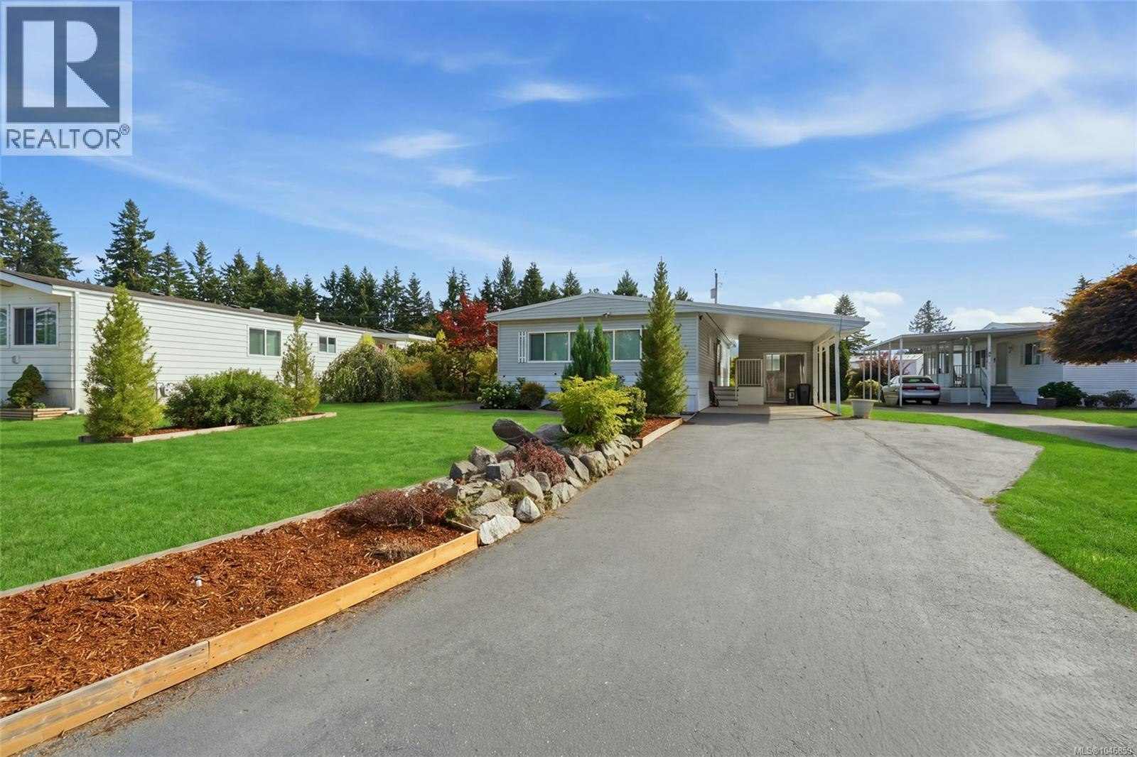 4-6325 Metral Drive - 2