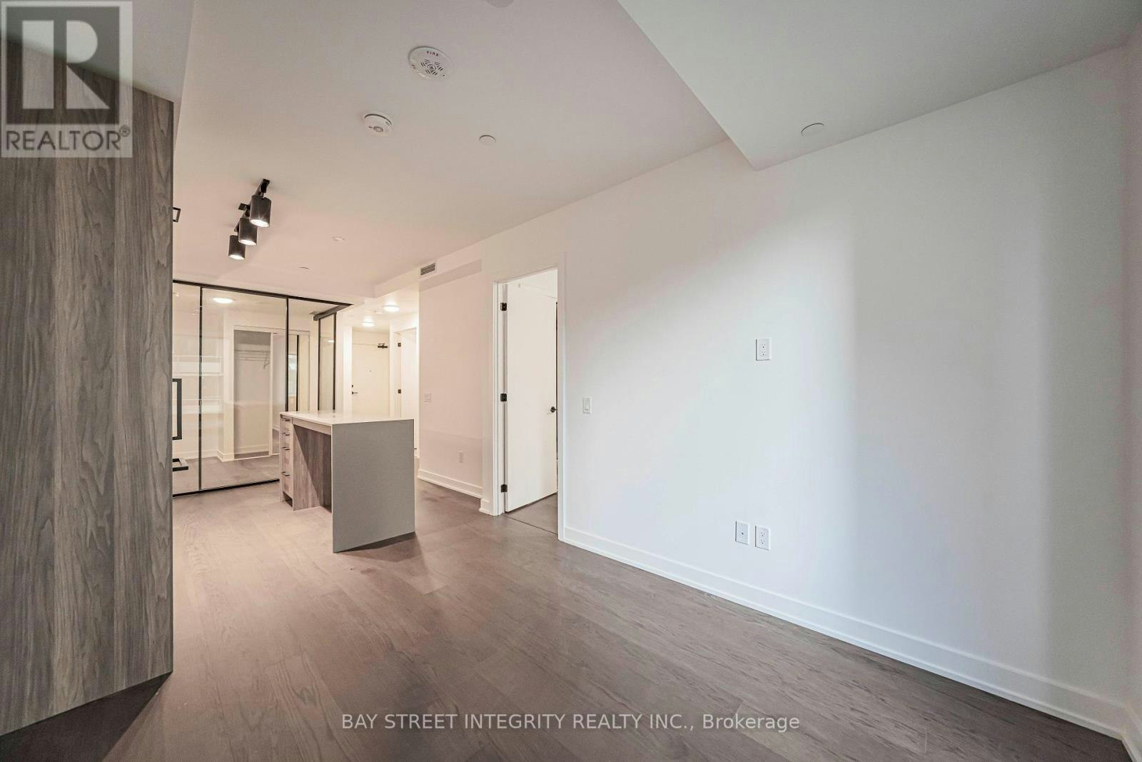 702-91 Montclair Avenue, Toronto, ON, M5P 0B1 - 10
