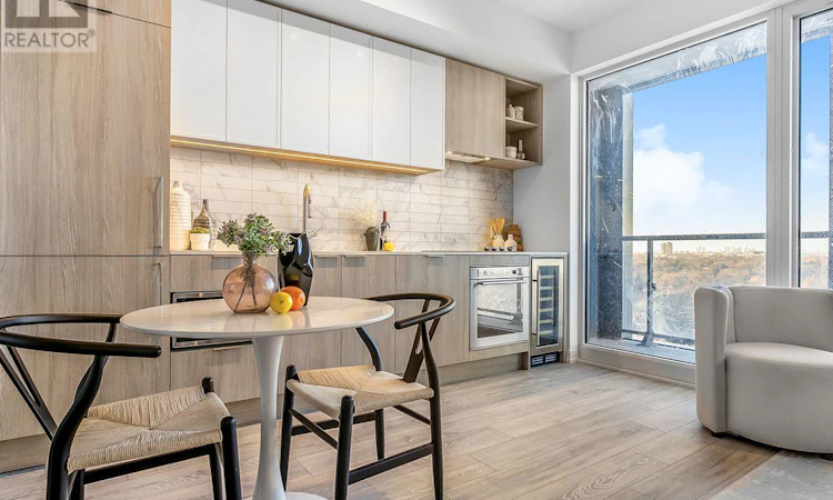 1812-2020 Bathurst Street