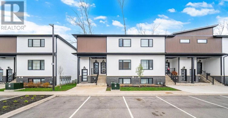 321-4263 Fourth Avenue, Niagara Falls, ON, L2E 0C2