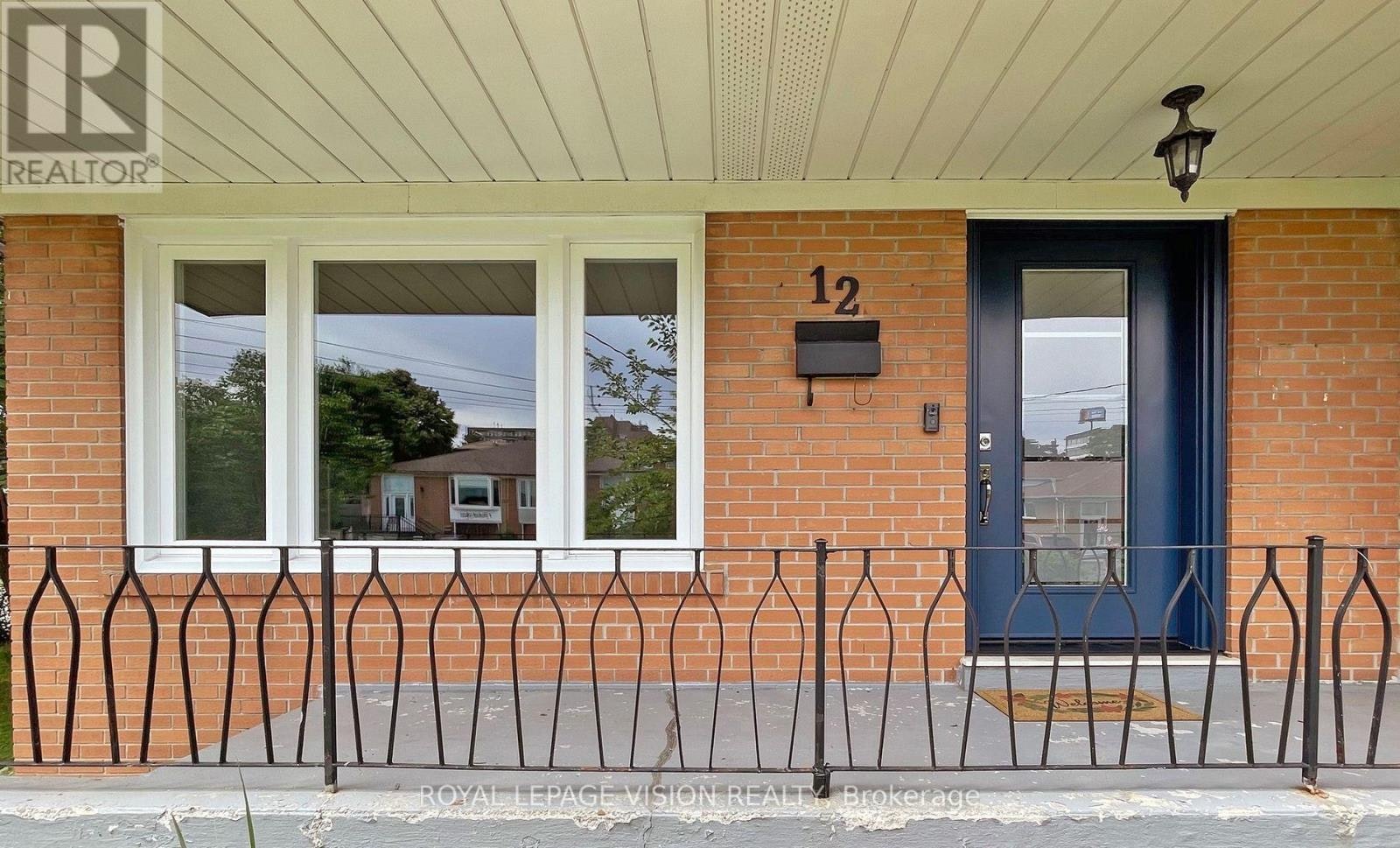 12 Pinebrook Avenue, Toronto, ON, M4A 1Y9