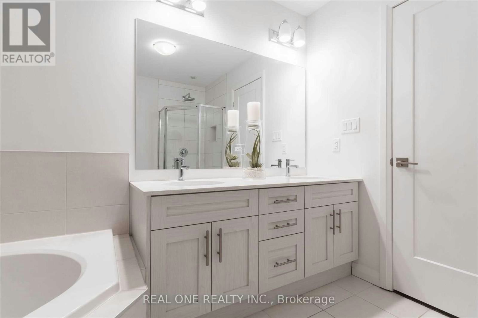 MASTER BEDROOM-67 Burley Lane, Hamilton, ON, L9G 0G5 - 5